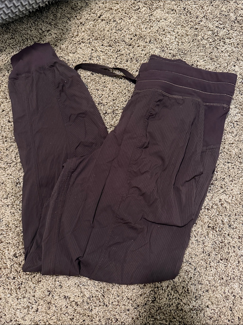 lululemon athletica Men's Dark Brown Ribbed Jogger Pants